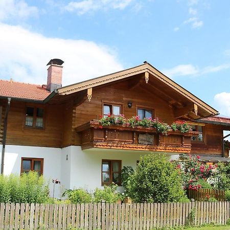 Ferienwohnung Haus Blumenfeld-Schwaiger Übersee Exterior foto