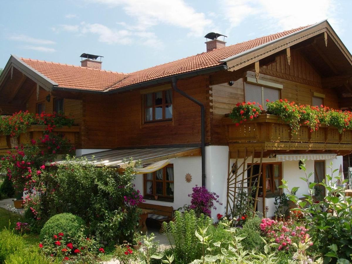 Ferienwohnung Haus Blumenfeld-Schwaiger Übersee Exterior foto